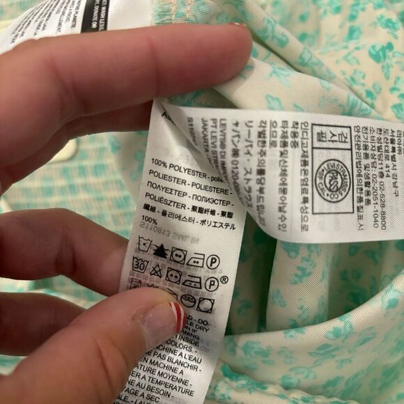 Levi’s The Statement Puff Sleeve Square Neck Cropped Blouse - Picture 9 of 9